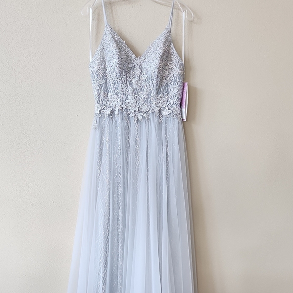 Alyce Paris Silver Formal Dress - Picture 5 of 14